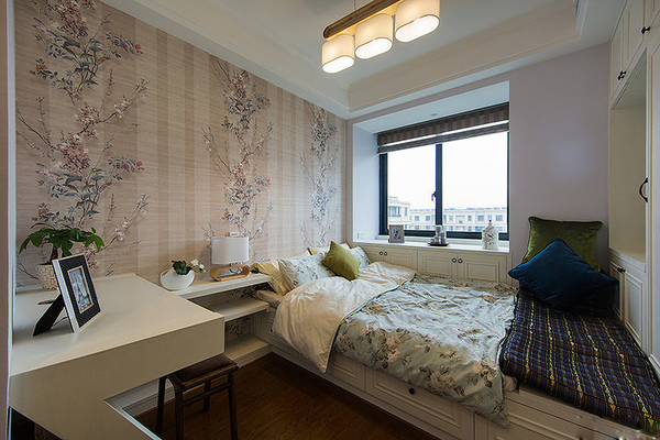 床底空間不浪費(fèi)，巧做收納高利用