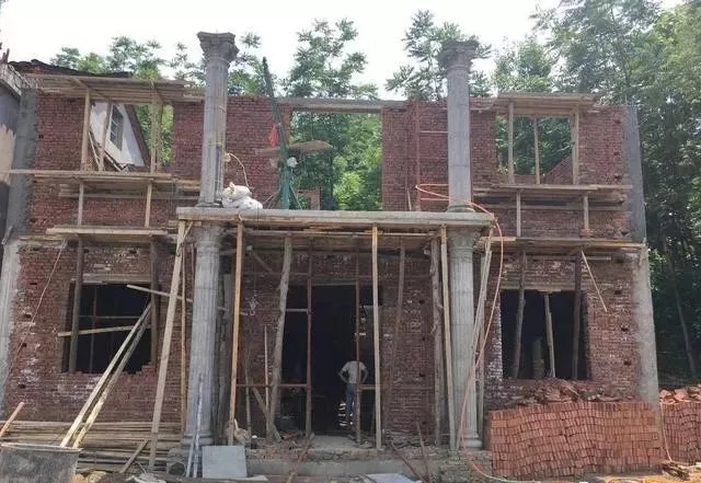 農(nóng)村自建房巧用羅馬柱，讓房子高端大氣還不貴！