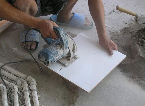 農(nóng)村自建房貼瓷磚流程及注意事項(xiàng)