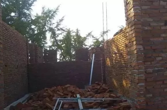 一款美觀經(jīng)濟(jì)又實惠的一層帶閣樓農(nóng)村自建別墅