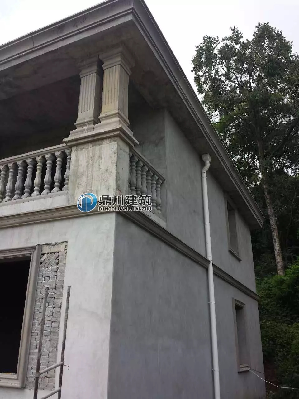 主體37萬的二層自建房設計，實拍美到爆，配上歐式構件更有檔次！