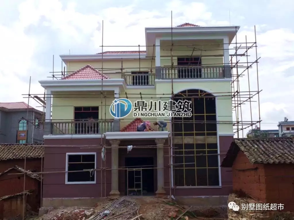 在城里28萬能買到7室4廳3衛(wèi)1廚1露臺1車庫嗎？在農村建房就可以！