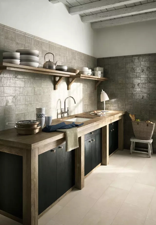 客餐廳、廚衛(wèi)、陽臺的地磚如何選？區(qū)別對待才合理！